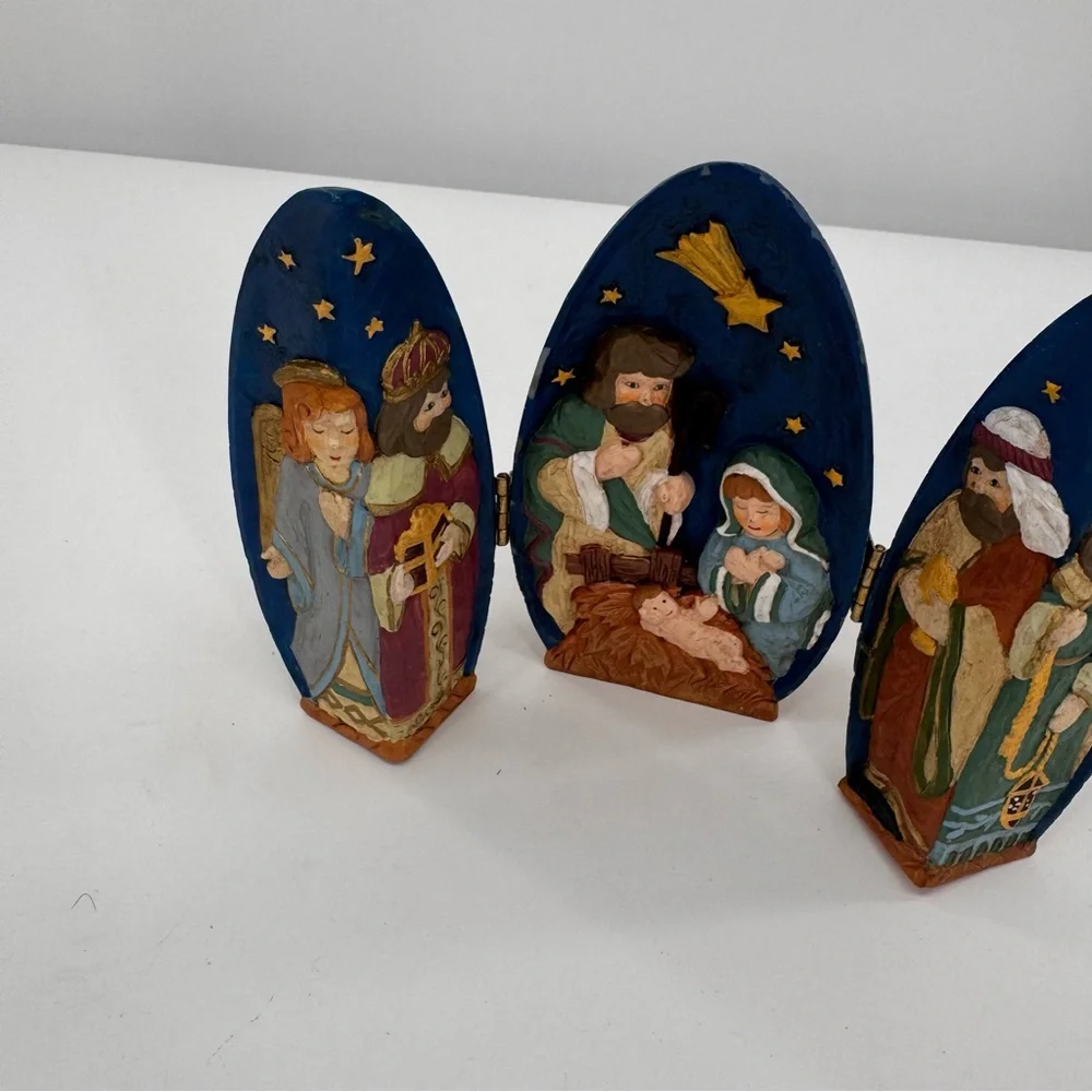 Vintage Lillian Vernon Tri Fold Egg Shaped Nativity Scene Table‎ Top Decor 5